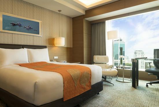Deluxe Rooms Intercontinental Saigon Luxury Hotel - 